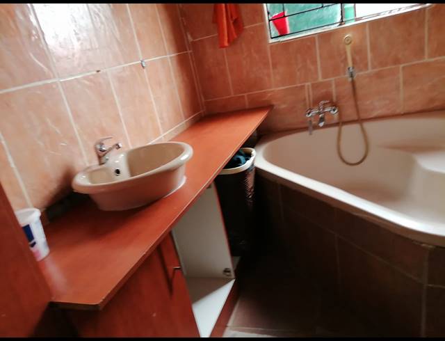 3 BEDROOM HOUSE FOR SALE IN TLHABANE WEST